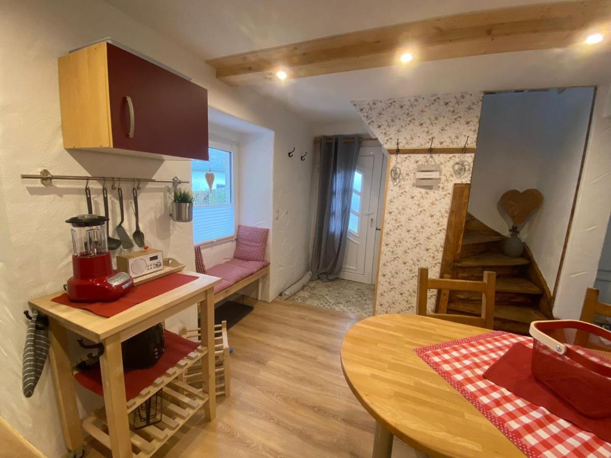Ferienhaus Goebel'S Gute Stube Wirfus Екстериор снимка