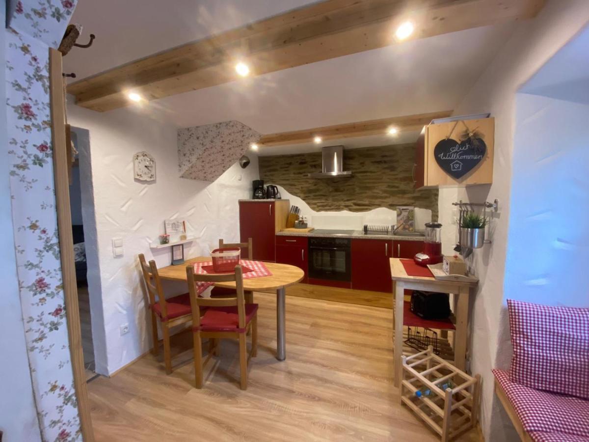 Ferienhaus Goebel'S Gute Stube Wirfus Екстериор снимка