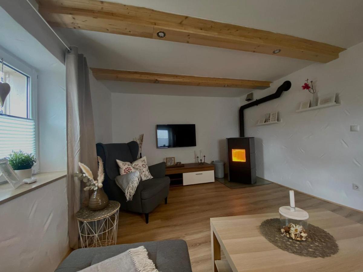 Ferienhaus Goebel'S Gute Stube Wirfus Екстериор снимка