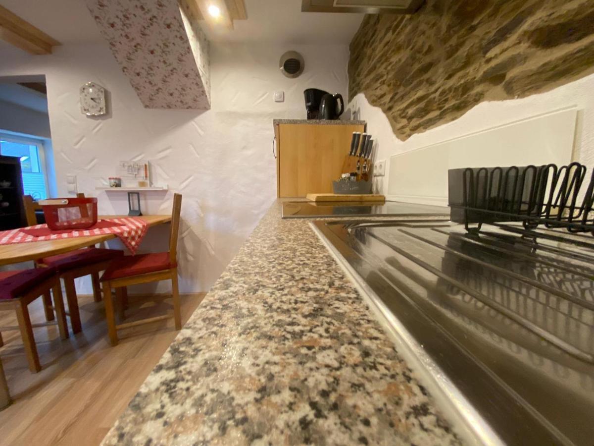 Ferienhaus Goebel'S Gute Stube Wirfus Екстериор снимка