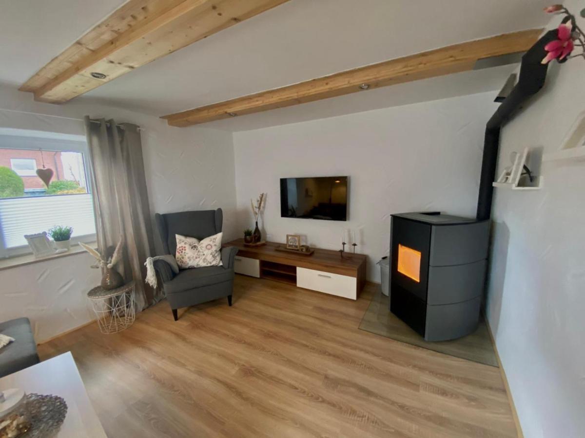 Ferienhaus Goebel'S Gute Stube Wirfus Екстериор снимка