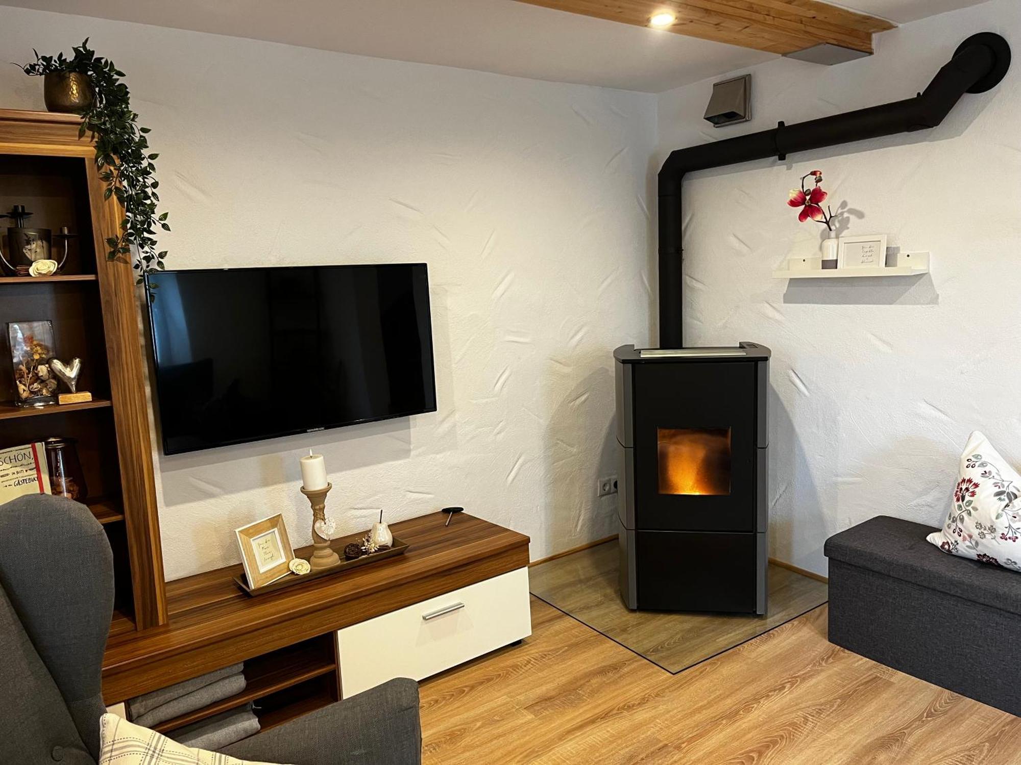 Ferienhaus Goebel'S Gute Stube Wirfus Екстериор снимка